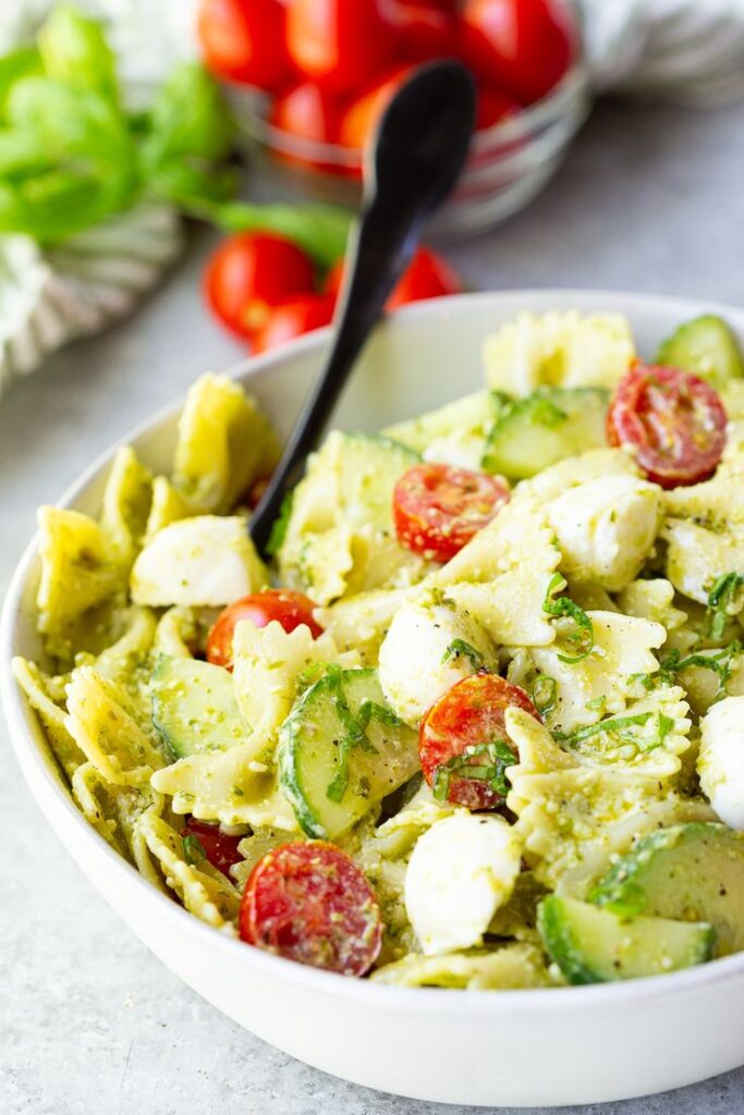Pesto pasta salad