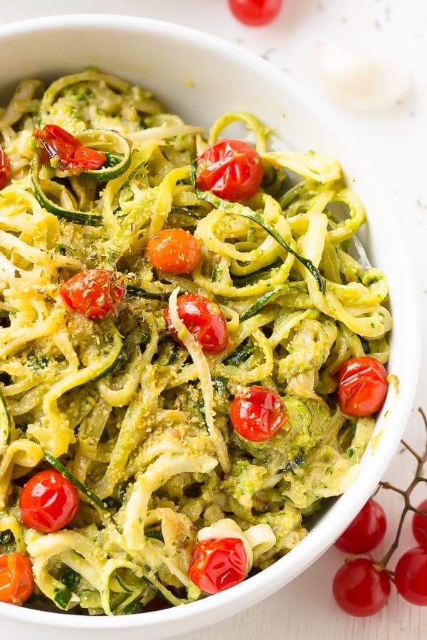 Pesto zucchini noodles 